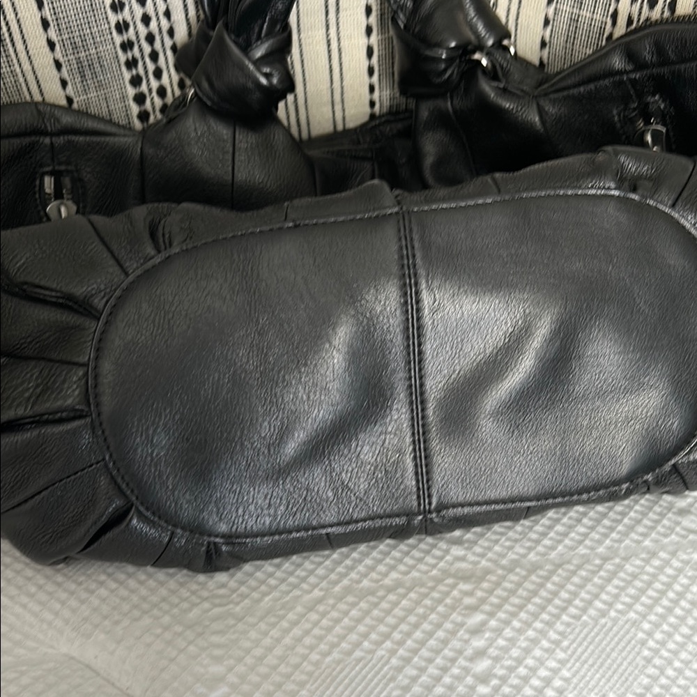 Elliot Lucca Black Leather shoulder bag - Picture 5 of 12